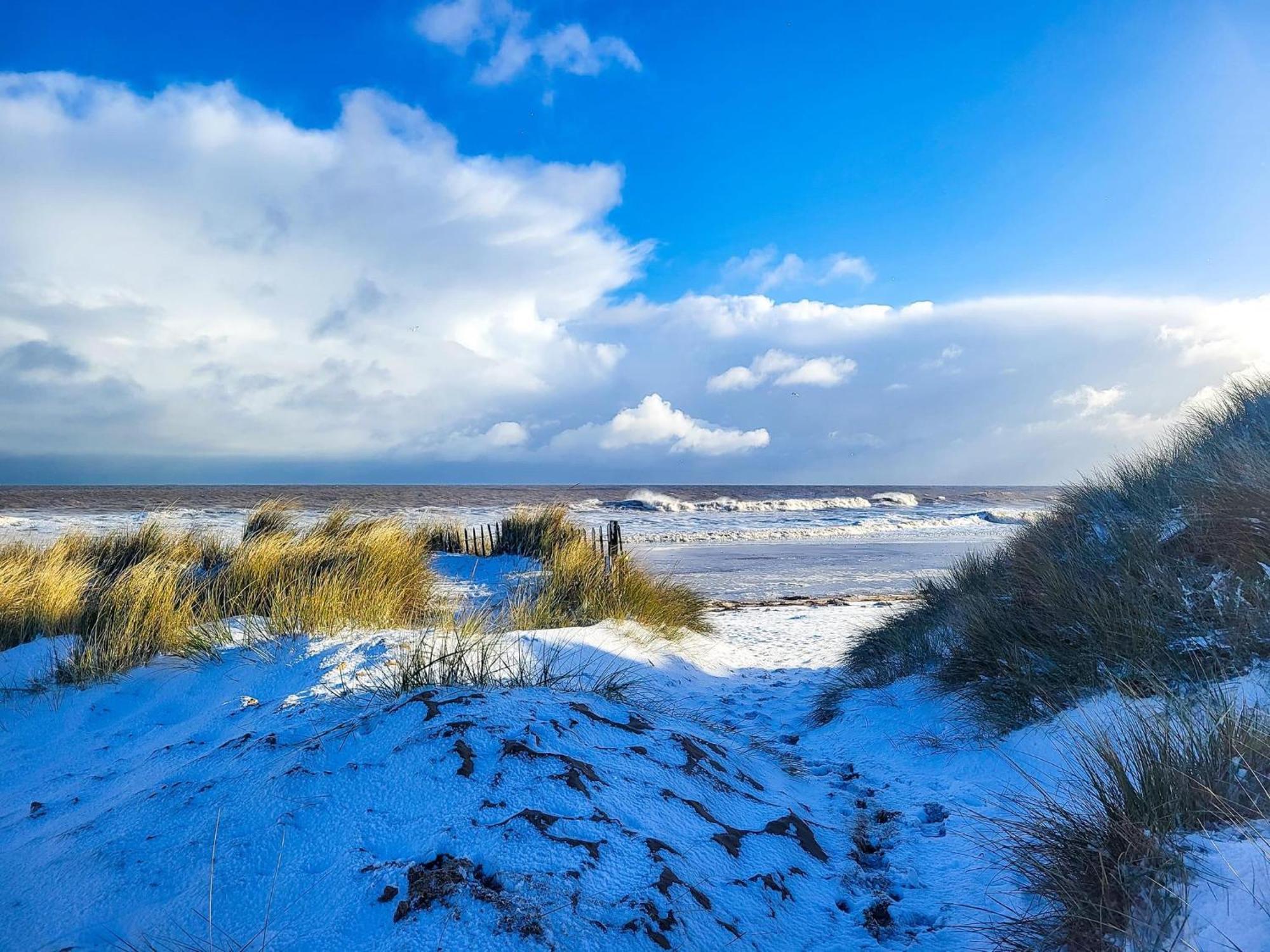 Chalet 319, Hemsby - Two Bed Chalet, Sleeps 5, Pet Friendly, Bed Linen And Towels Included Exterior photo